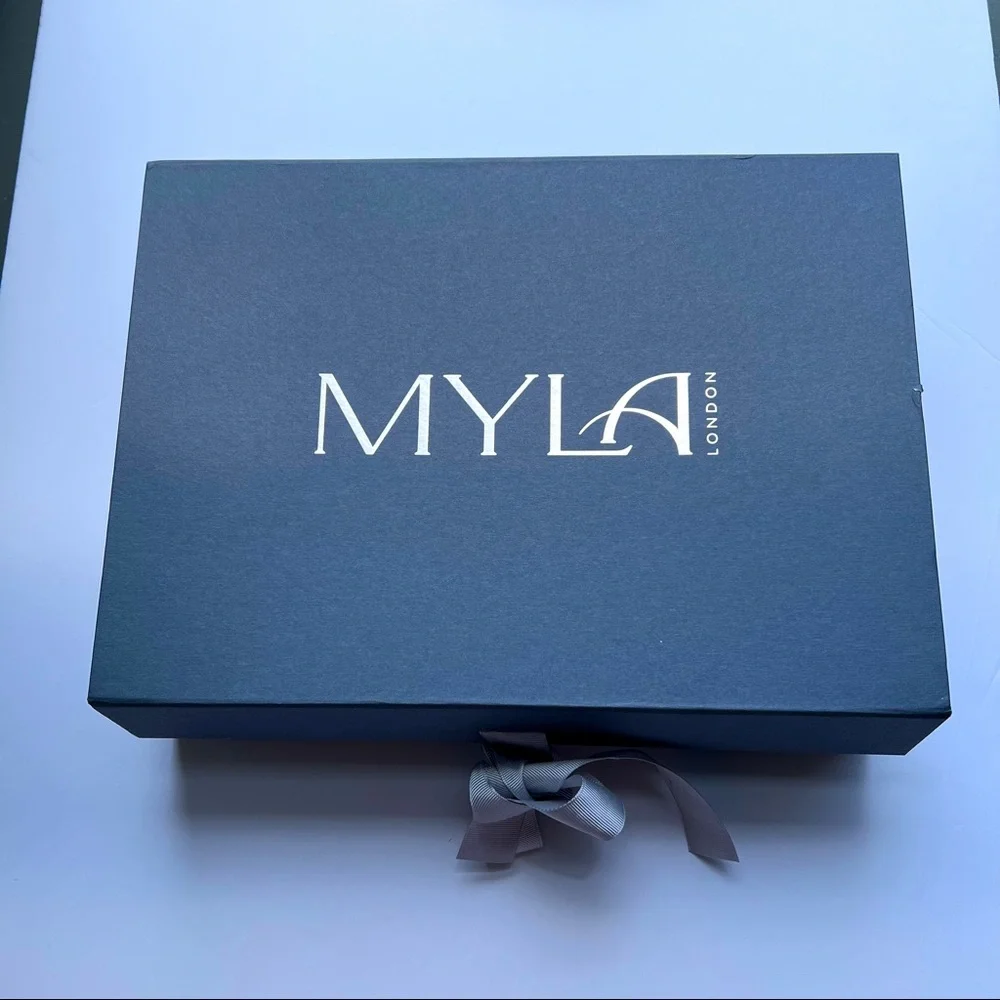 COPY - Myla lingerie 3 Bras~2 Panties ~ All Silk ~Treasure Box 36C/M panties - Picture 1 of 17